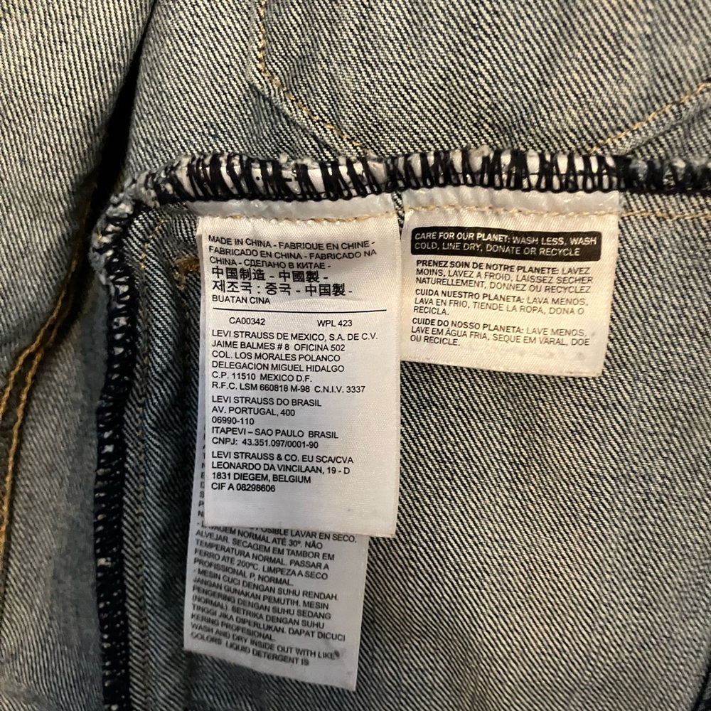Levi's relaxed boyfriend xs Denim Jacket for Women fits big - Picture 12 of 13